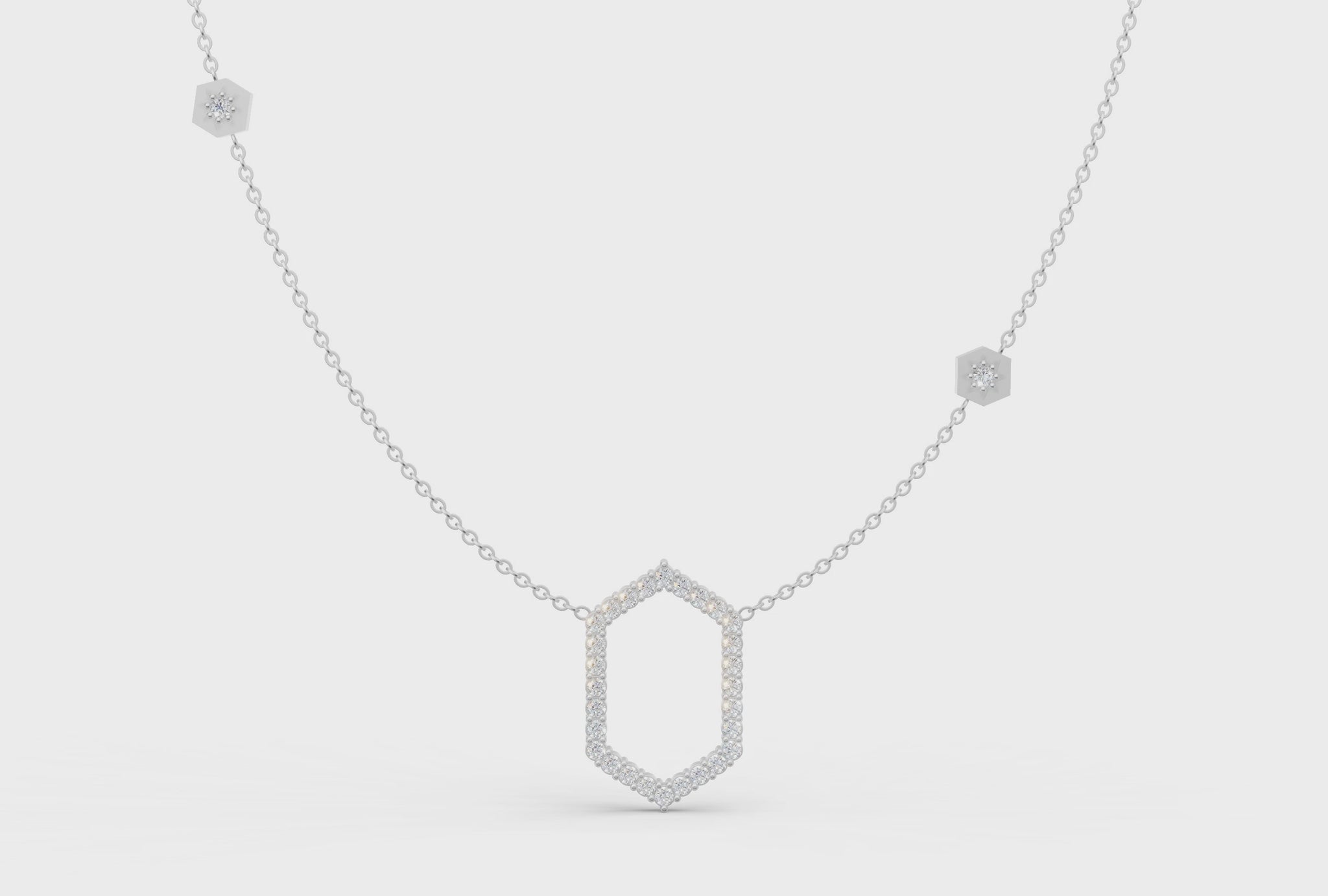 Floating Frame Necklace in Diamond and Gold - Video