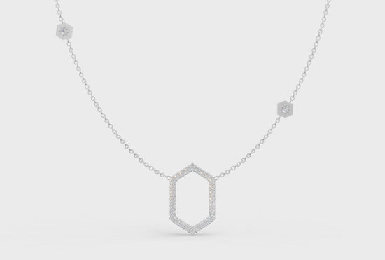 Floating Frame Necklace in Diamond and Gold - Video