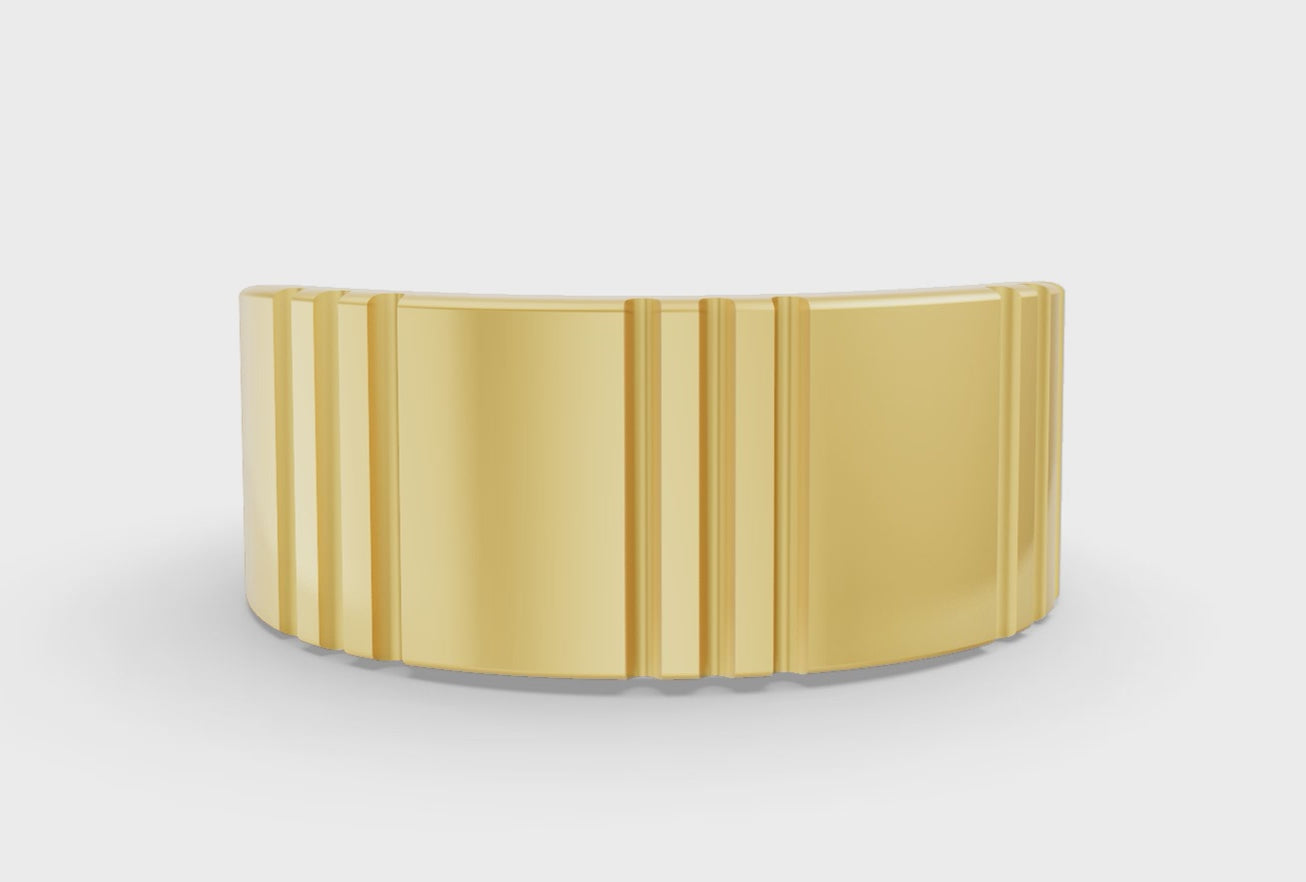 Ear Cuff in Yellow Gold - Video